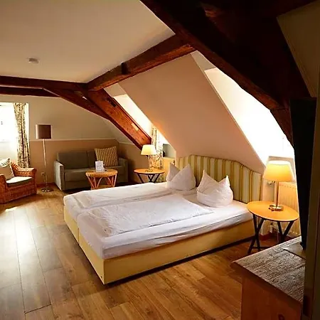 Schloss 3* 부텐하임