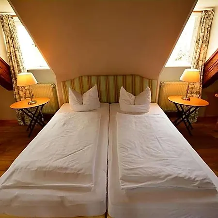 Schloss 3* 부텐하임
