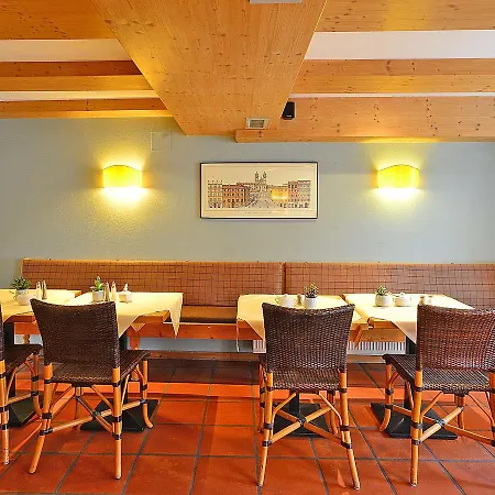 Hotel Schloss 3*