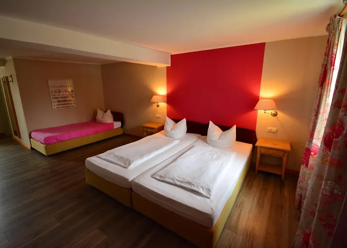 Hotel Schloss 3*